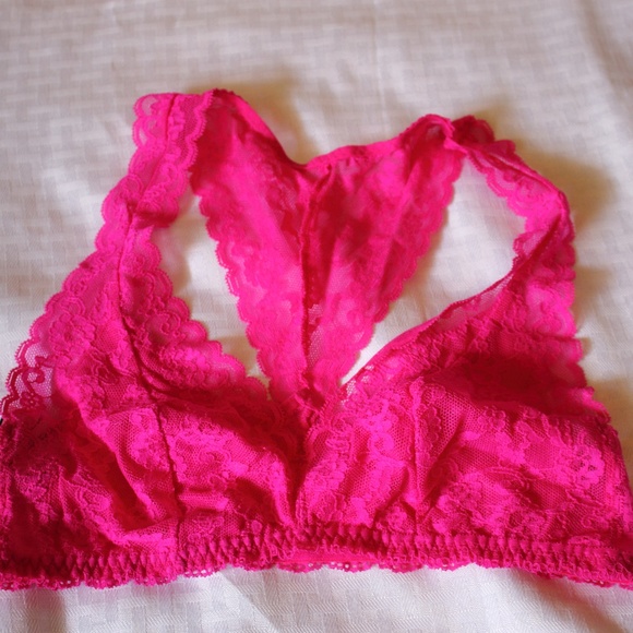 VICTORIA SECRET Other - VS LACE BRALETTE W/RACERBACK IN SMALL